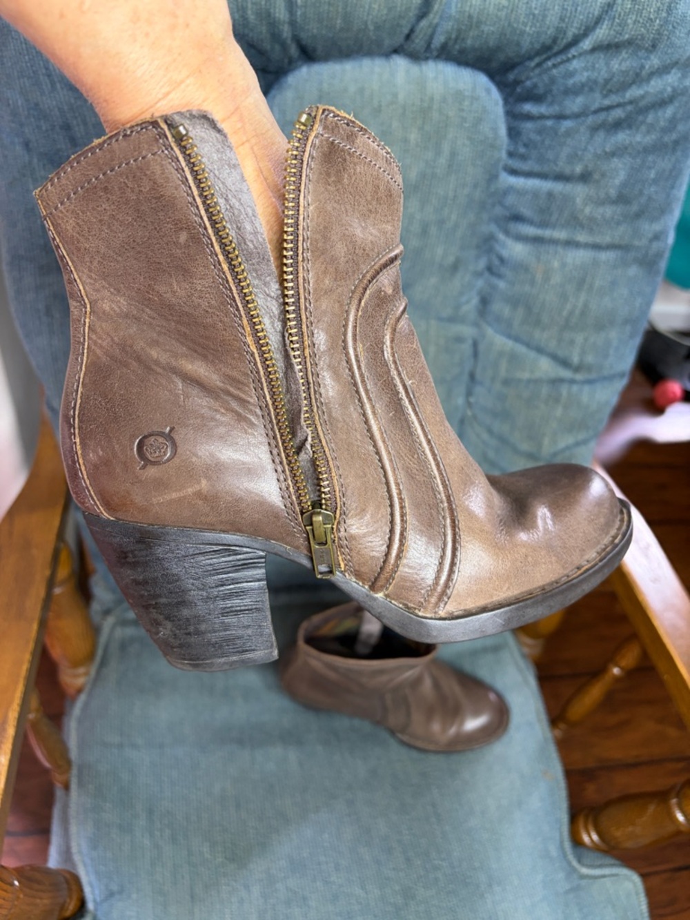 Born Brown Leather Women’s Zip Up Ankle Boots - Picture 11 of 16